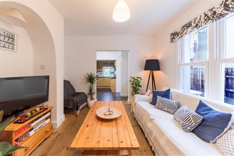 Walm Lane, London, NW2 4QL